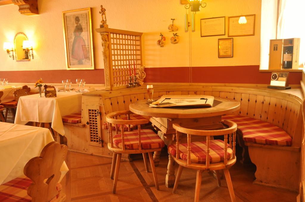 Poschiavo Suisse Hotel & Traditional Fondue Stube Екстер'єр фото