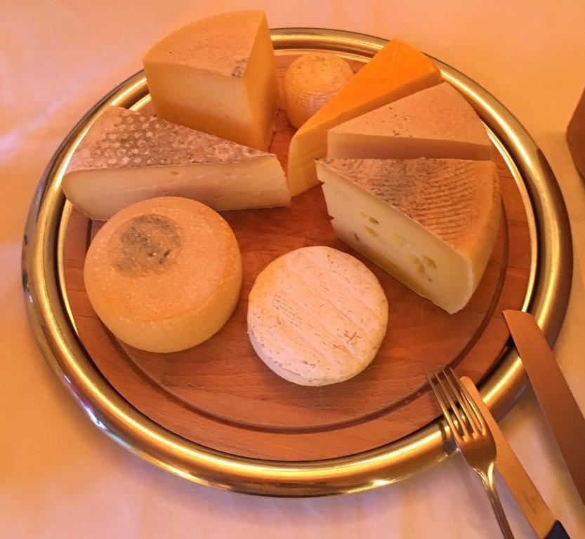 Poschiavo Suisse Hotel & Traditional Fondue Stube Екстер'єр фото