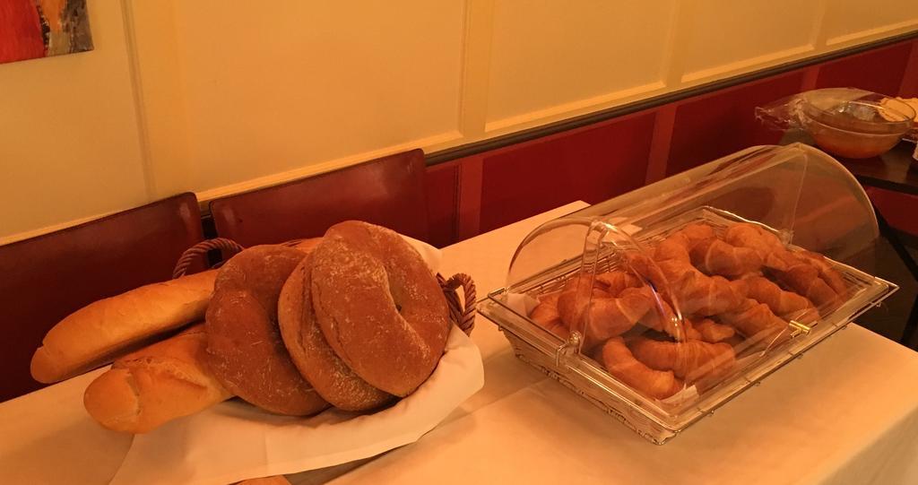 Poschiavo Suisse Hotel & Traditional Fondue Stube Екстер'єр фото