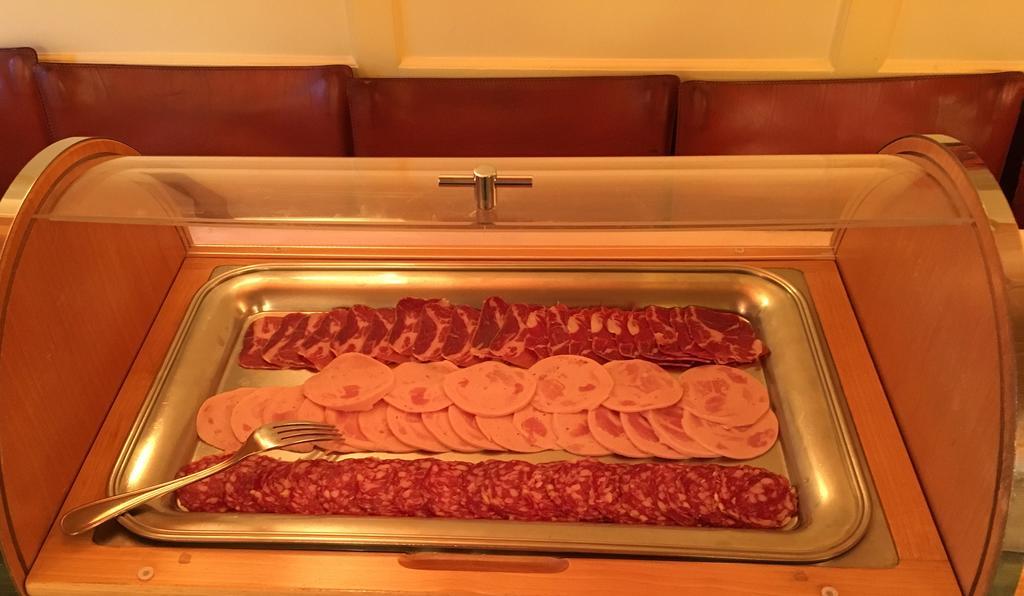 Poschiavo Suisse Hotel & Traditional Fondue Stube Екстер'єр фото
